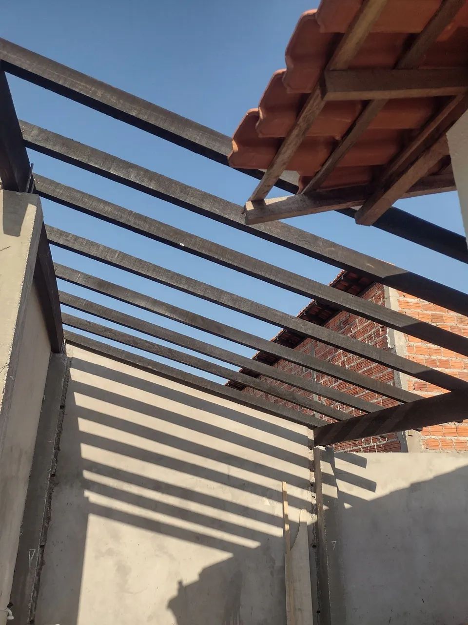 JH EDIFICACOES /MESTRE DE OBRAS / PEDREIRO
