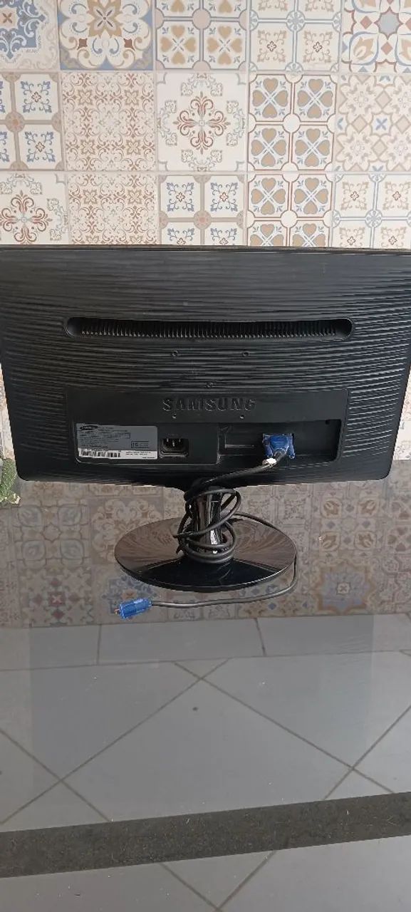 Monitor Samsung SyncMaster B1930  - Foto 2