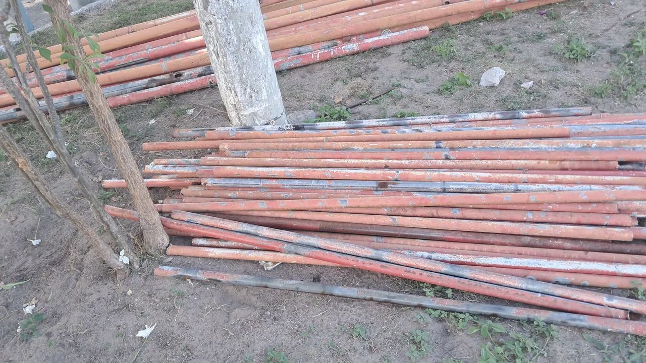 Tubos metálico usado para vender  - Foto 2