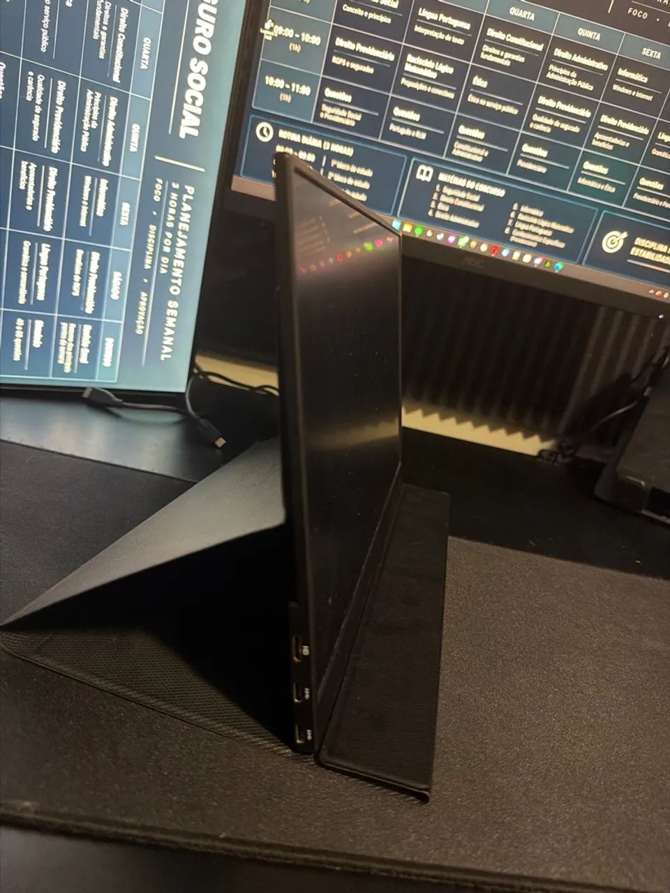 VENDO MONITOR PORTÁTIL 60hz 15° polegadas  - Foto 4