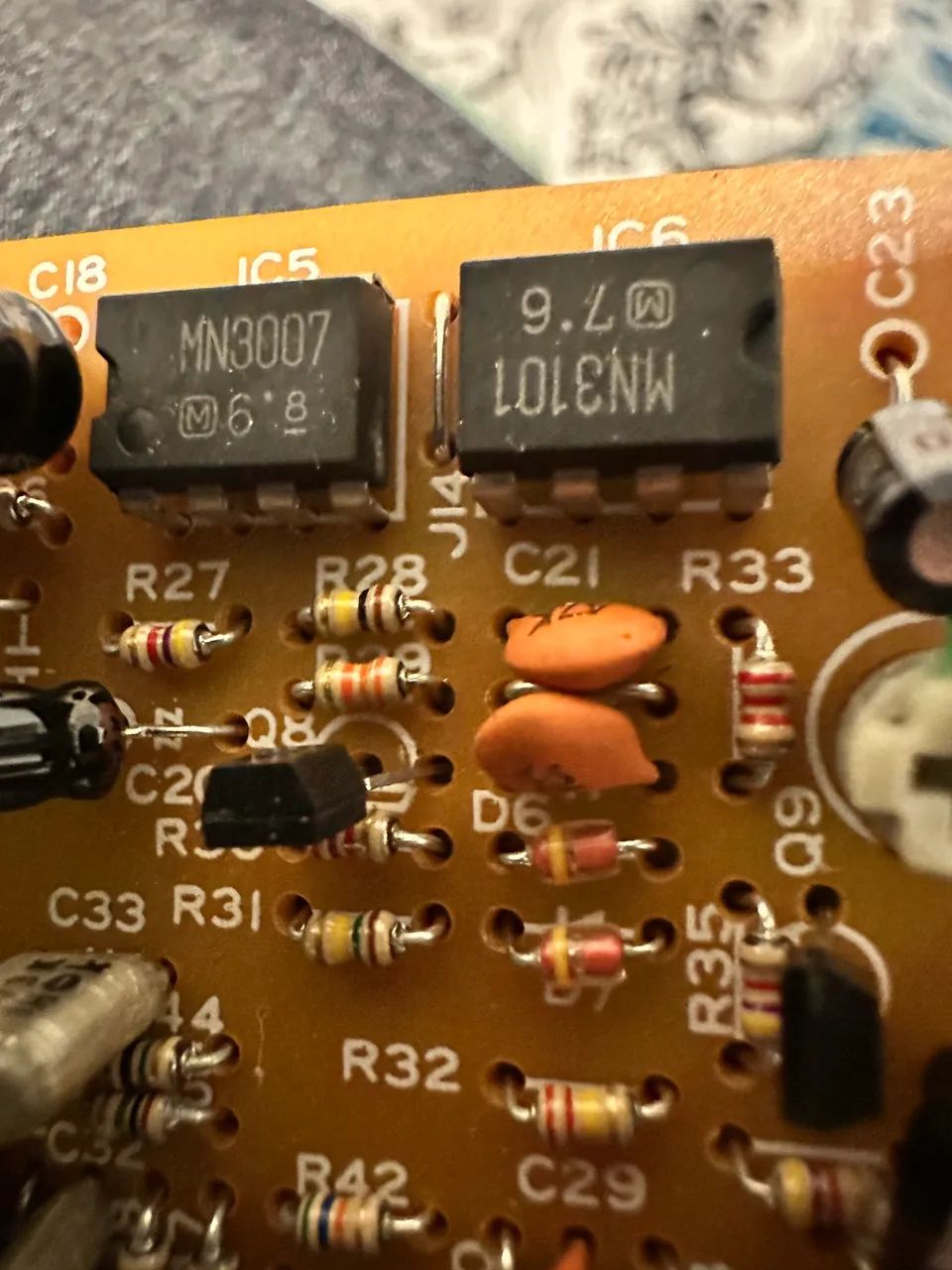 Boss CE-5 Chorus Ensemble analógico Pink Label - Instrumentos