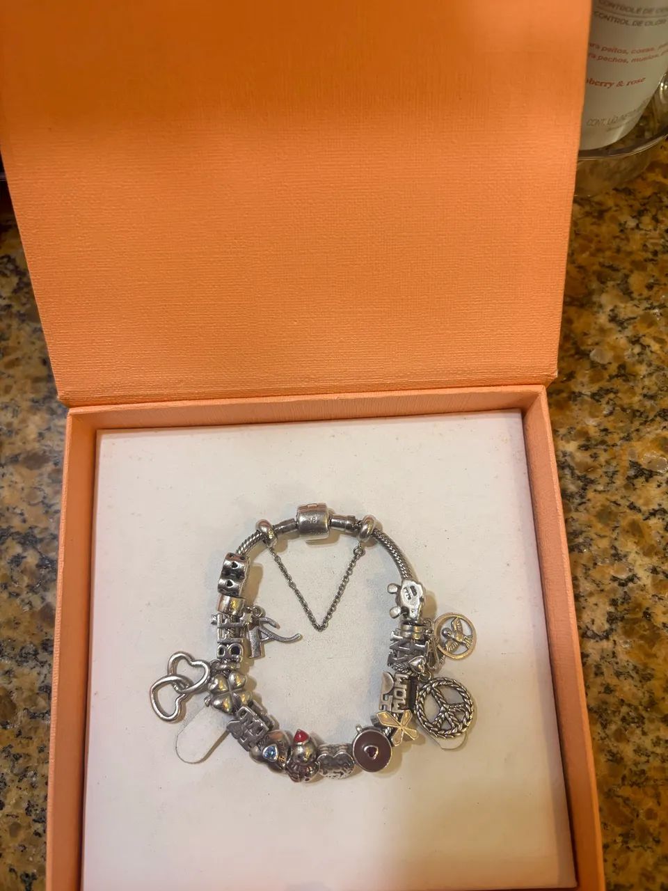 Pulseira vivara com berloques 