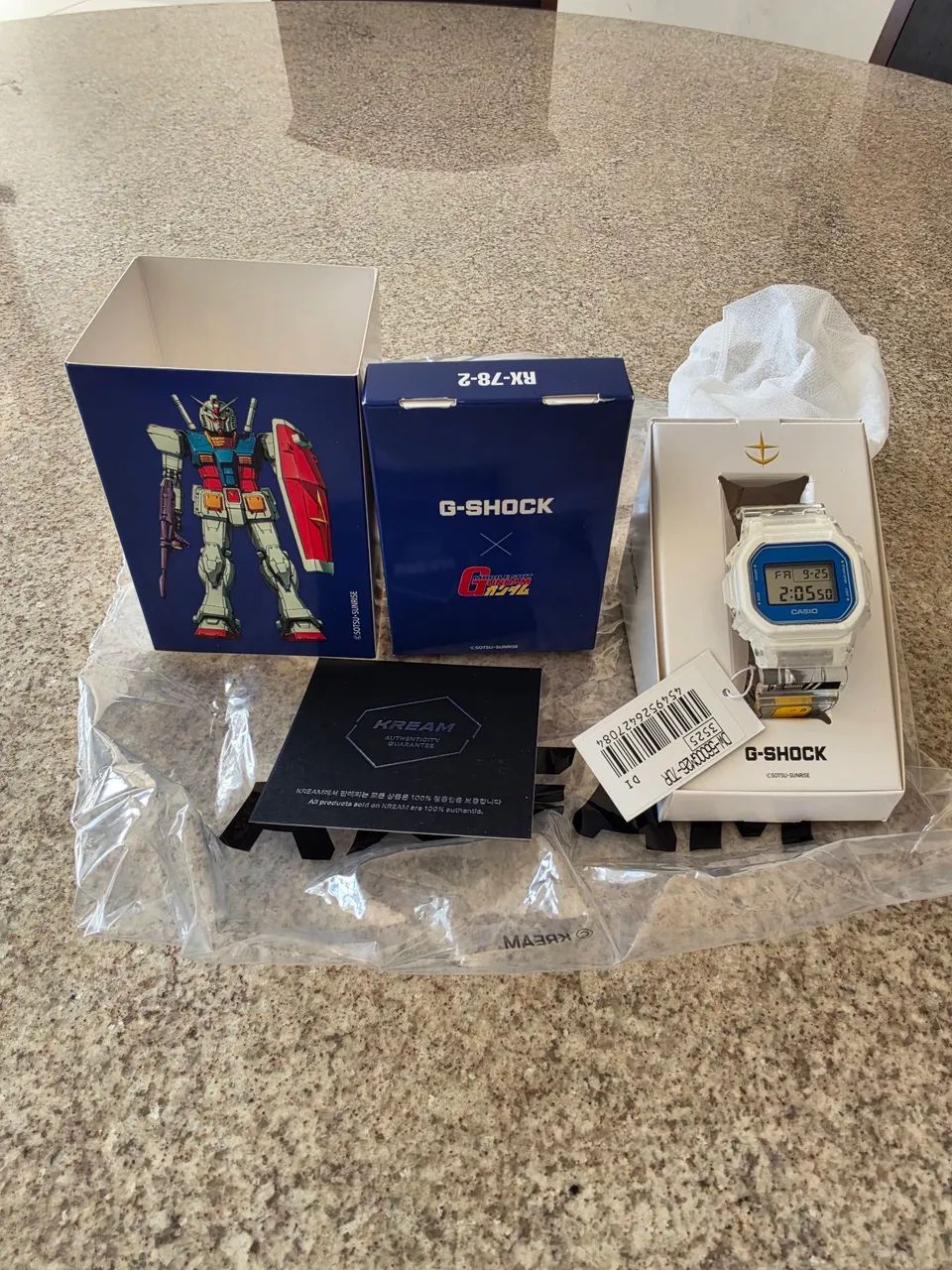 Casio Edição Limitada Gundam RX-78-2 Dw5600 gm26-7dr