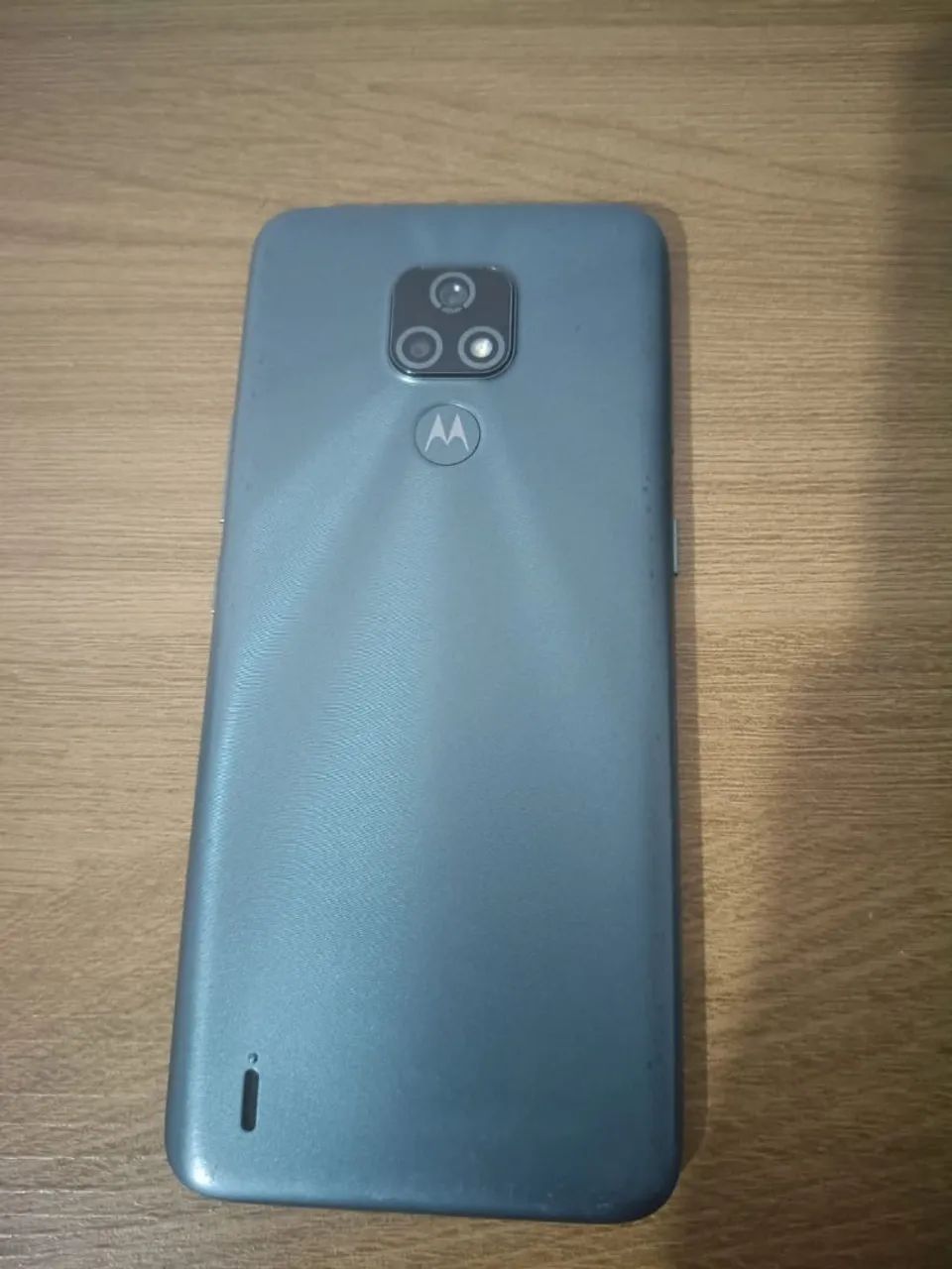Moto E7 32g $150  - Foto 3