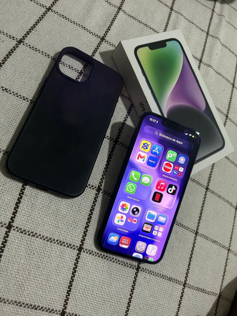 iPhone 14 *semi novo*