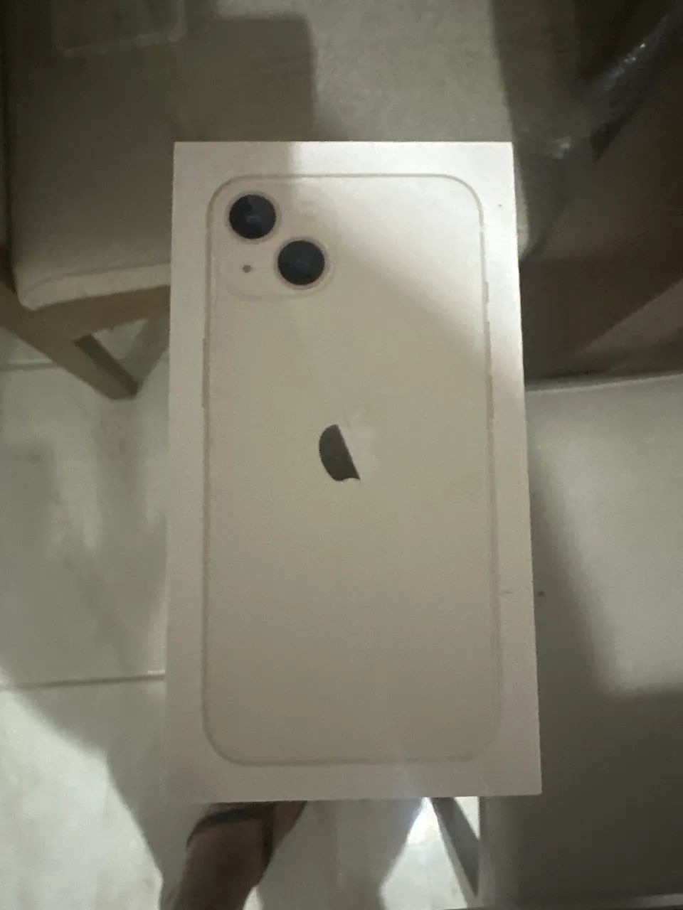 Caixa de iPhone 13 branco 128gb
