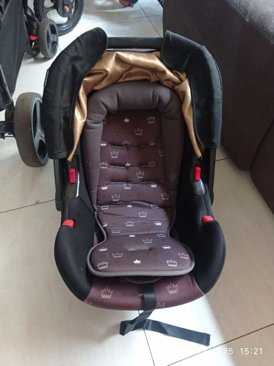 Carrinho de bebê Cosco + bebê conforto  - Foto 6