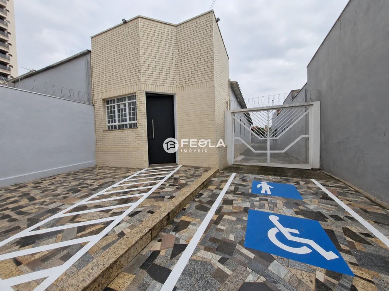 Casa para alugar em Americana, Centro, com 6 quartos, com 232 m² - Foto 2