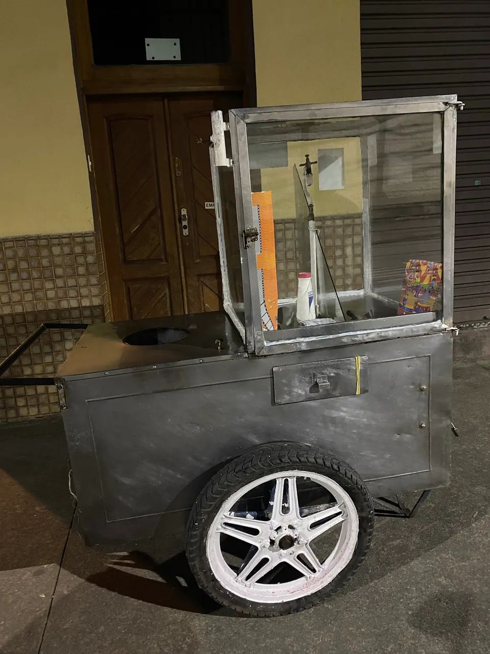 Vendo carrinho de pipoca 5 mil - Foto 3