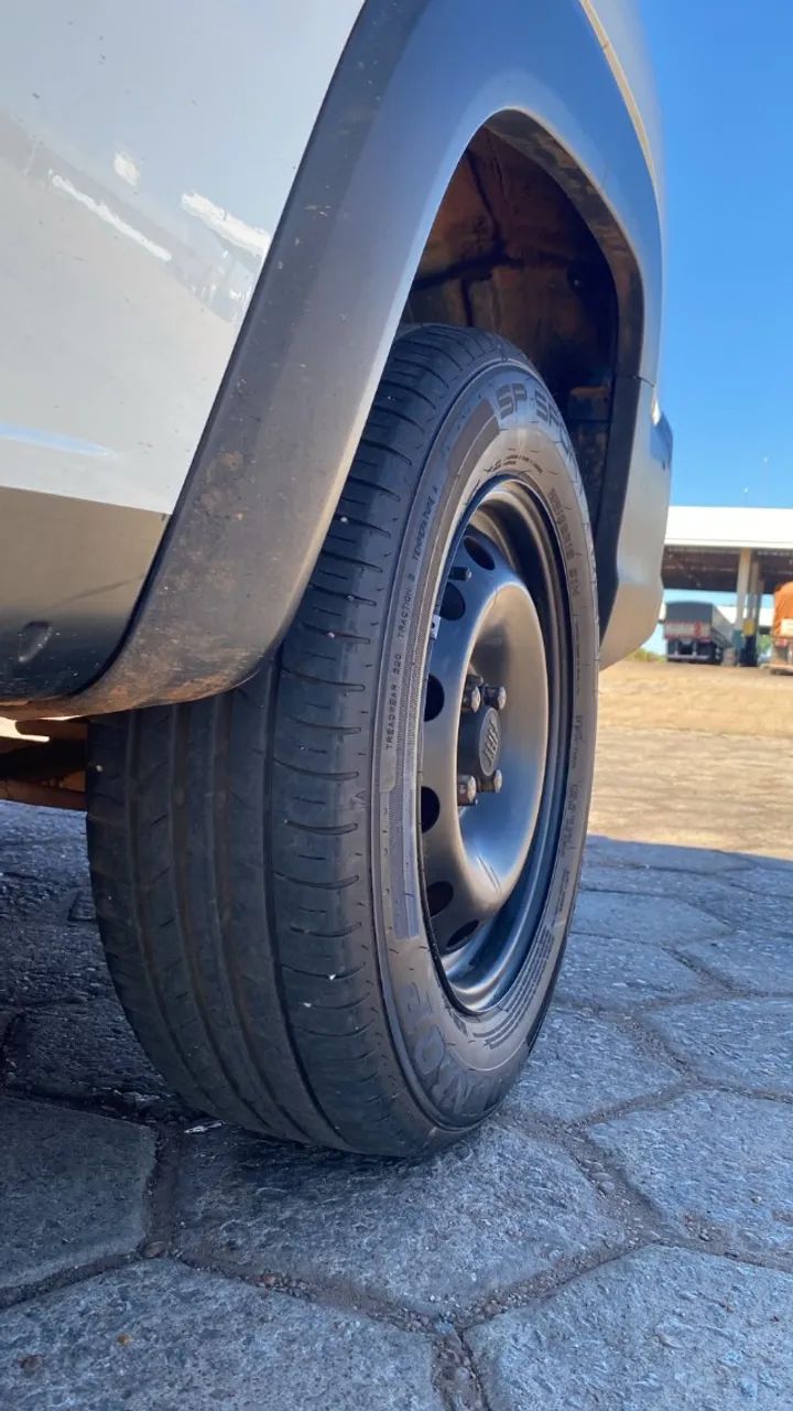 Fiat Strada Endurance 1.4 Flex 8V CS Plus 2023 - Foto 5