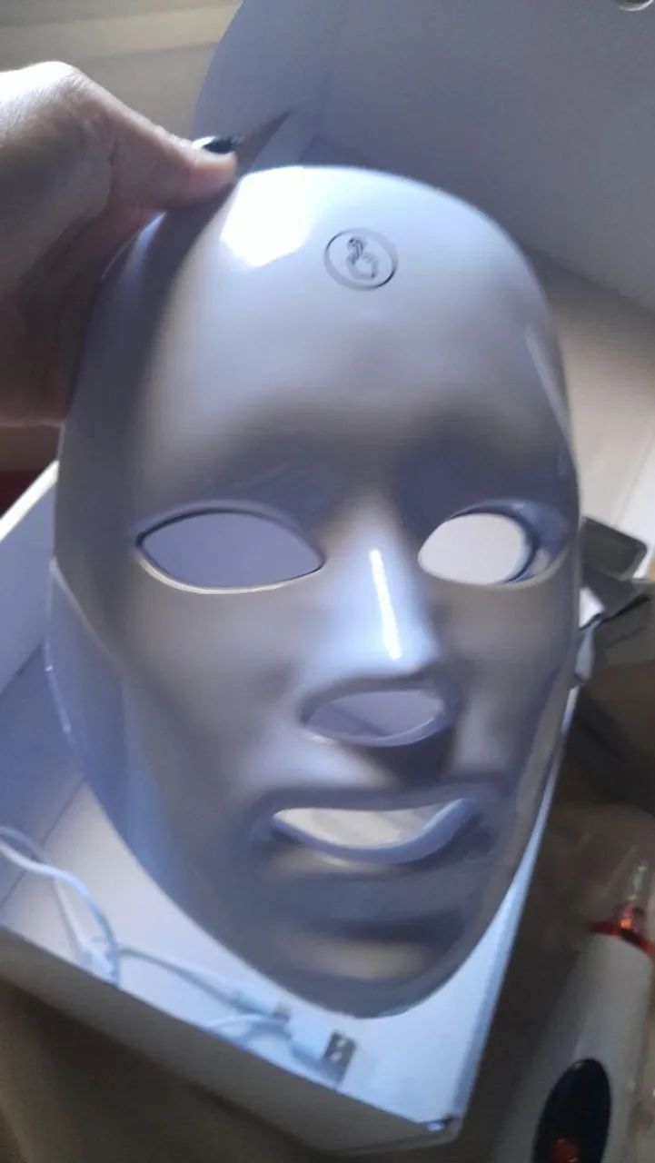 Máscara de Led 7 cores rejuvenescimento facial + vaporizador de ozônio +extrator de cravos - Foto 4