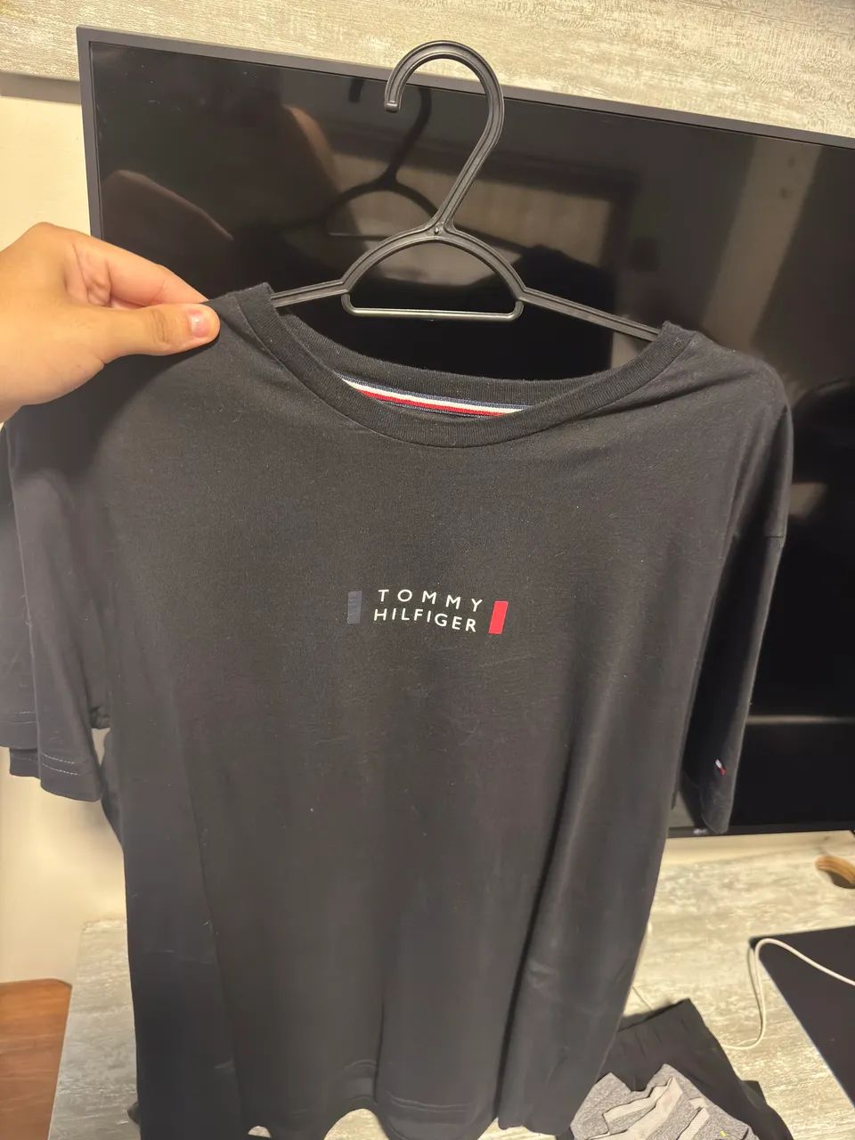 Camiseta Tommy Hilfiger  - Foto 2