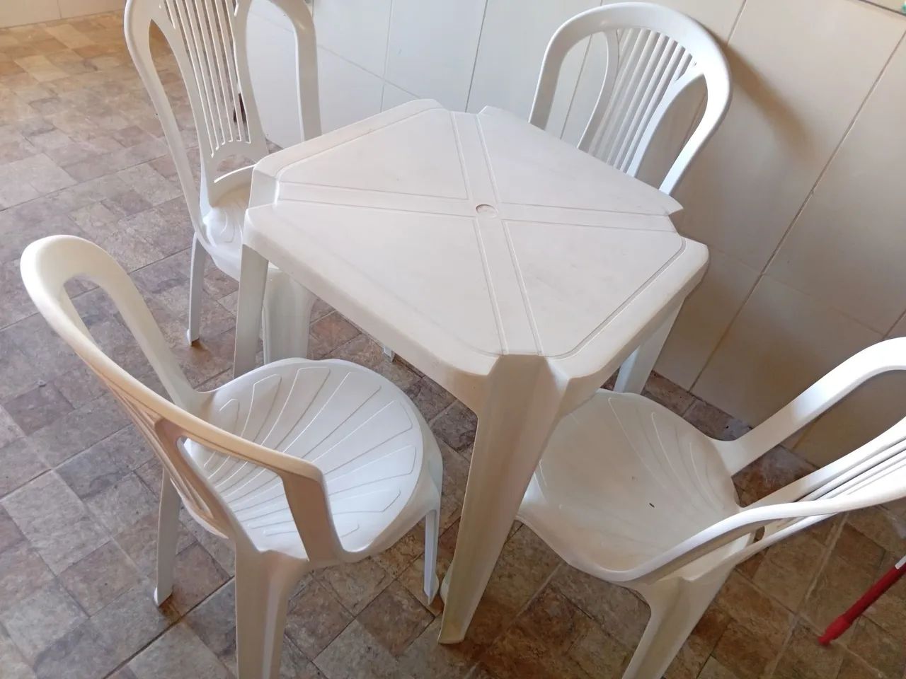 Conjunto mesa e cadeiras pvc - Foto 4