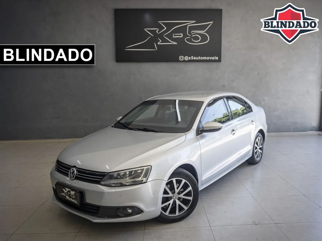 Volkswagen Jetta Comfortline 2.0 T.flex 8V 4P Tipt. 2013