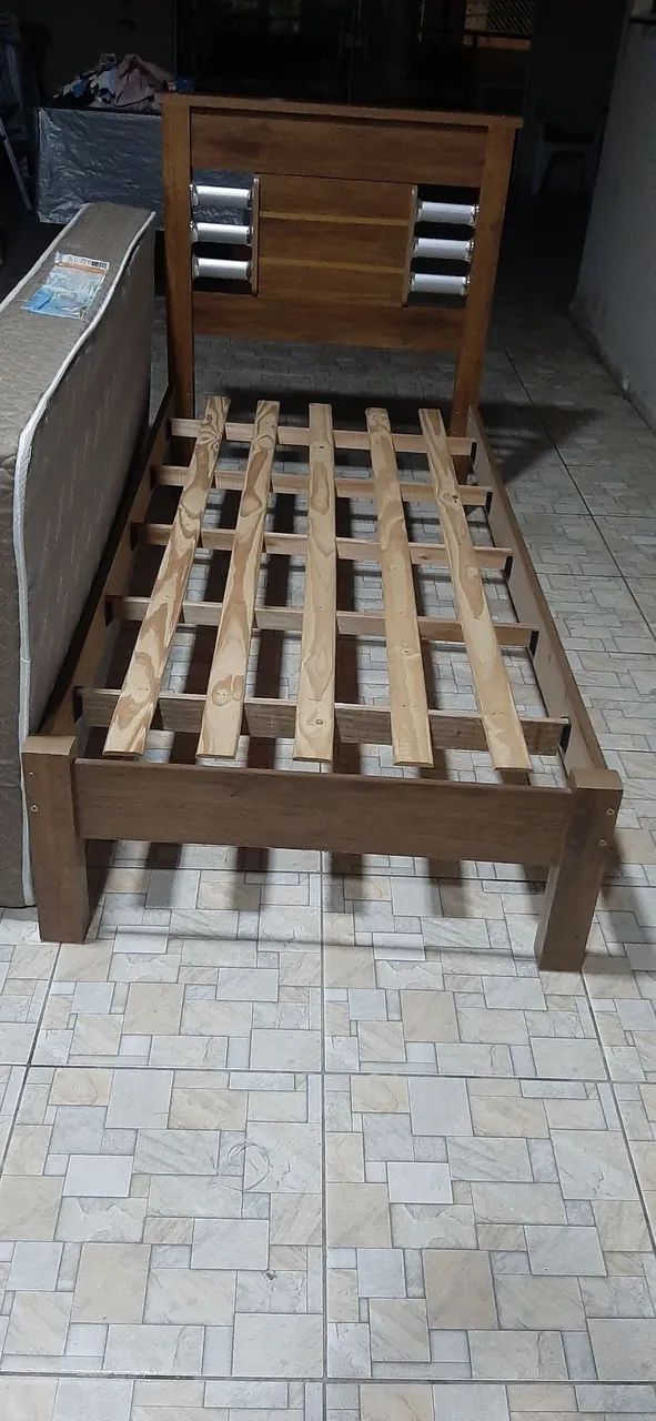 Cama solteiro  com colchão  - Foto 4