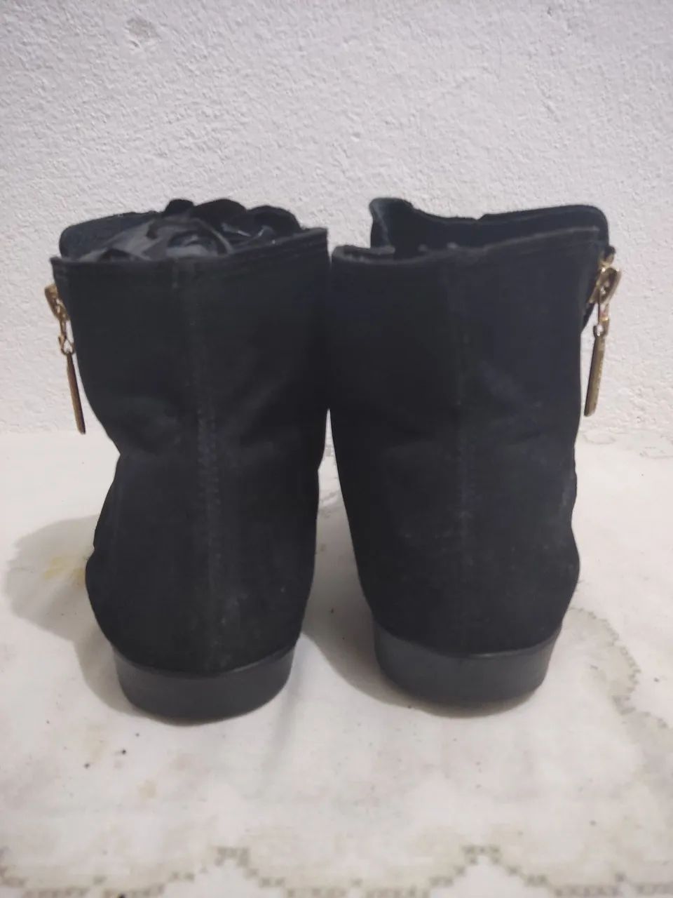 Bota feminina em camurça moleca n38 - Foto 4