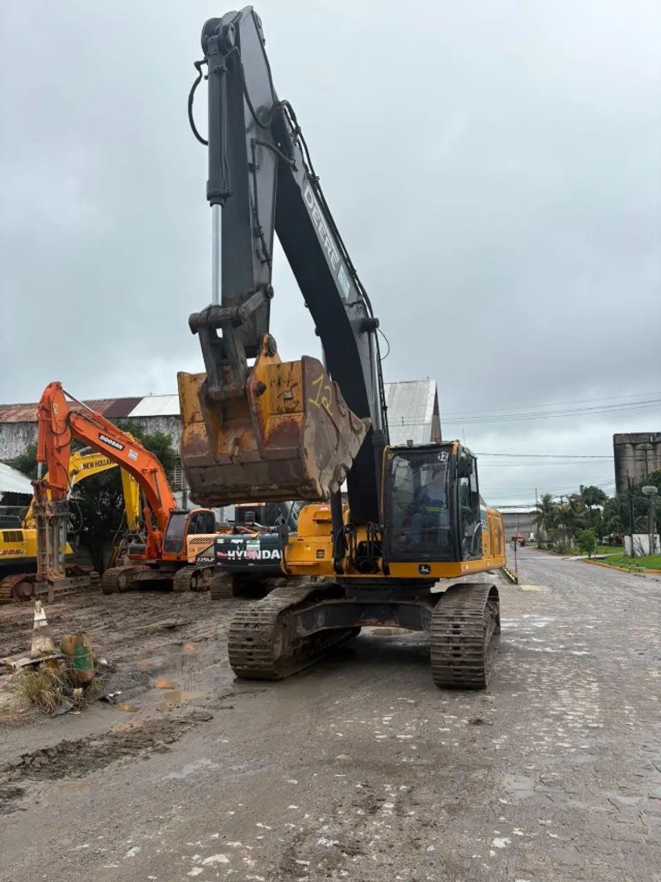 ESCAVADEIRA JOHN DEERE 350g - Foto 2