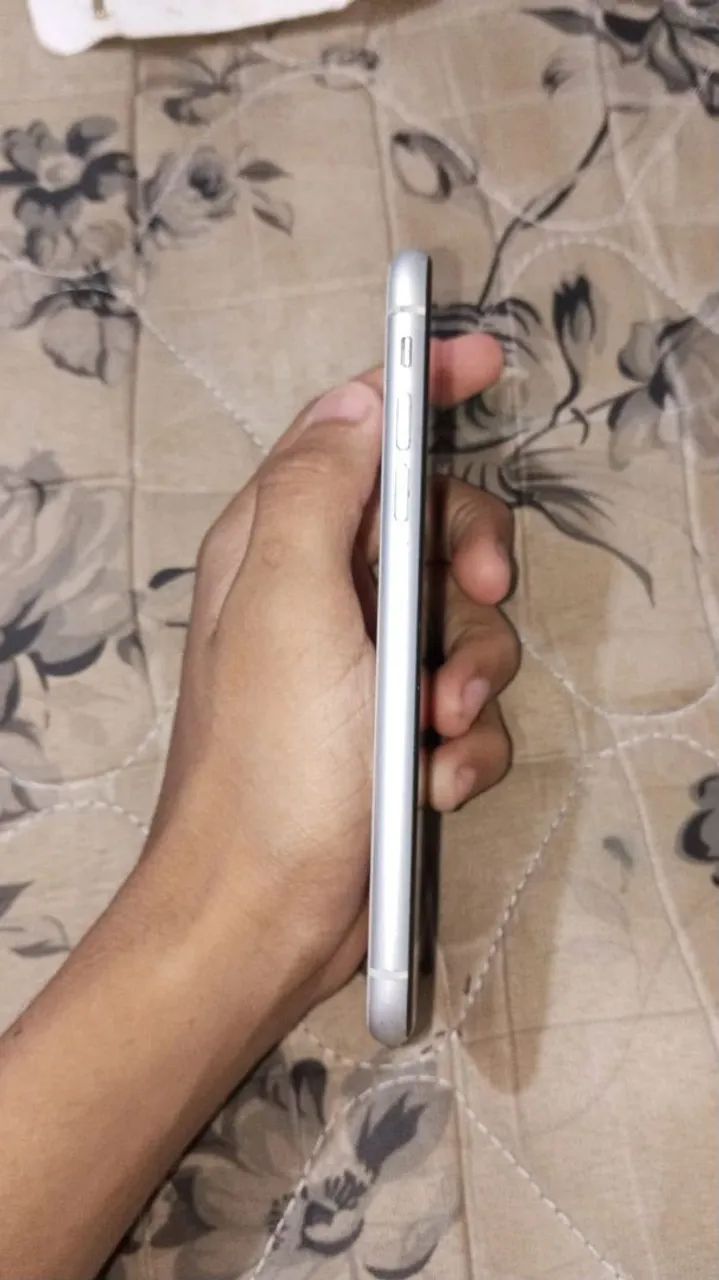 iPhone XR- Em ótimo estado  - Foto 3