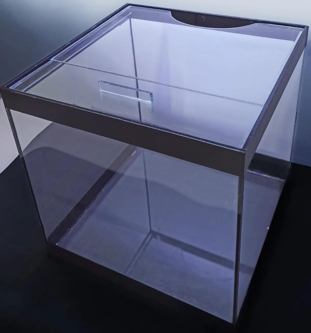 Aquário novo cubo 27 litros 30x30x30 