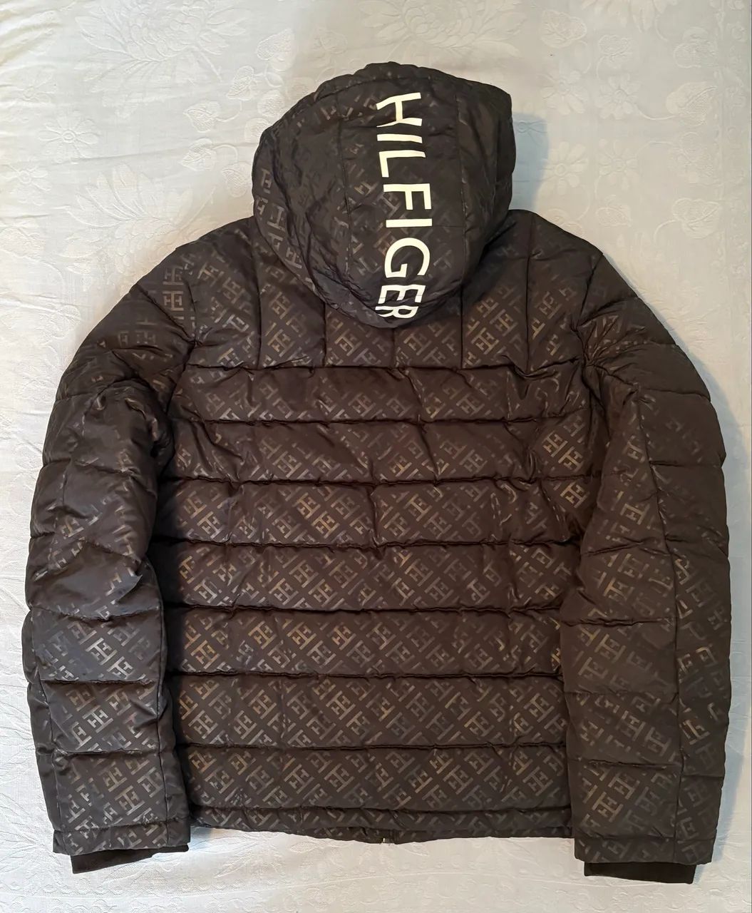 Jaqueta Tommy Hilfiger Original - Importada dos EUA - Tamanho M - Nova - Foto 2