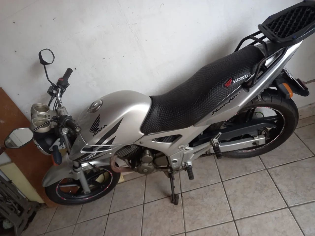 Moto twister