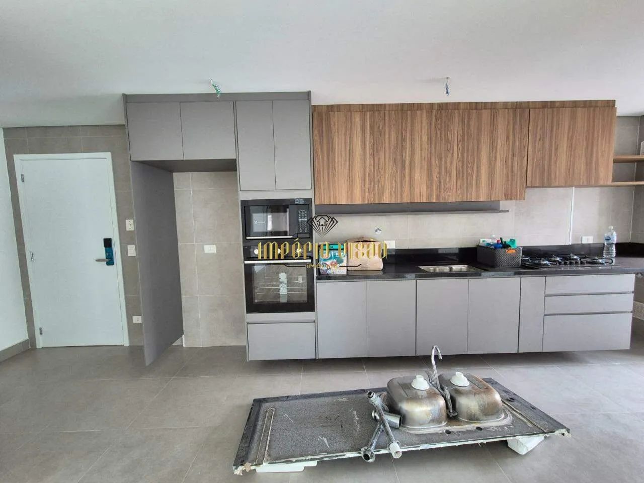 Apartamento para Locação com cozinha planejada com 3 Suítes e Varanda Gourmet no Edifício  - Foto 2