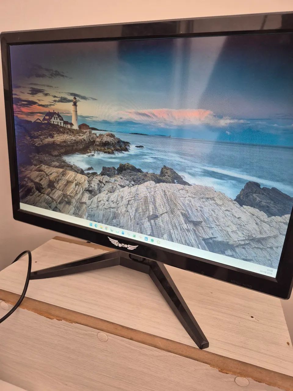 Monitor Tronos 17 Pol. LED HD, VGA, Preto - Foto 2