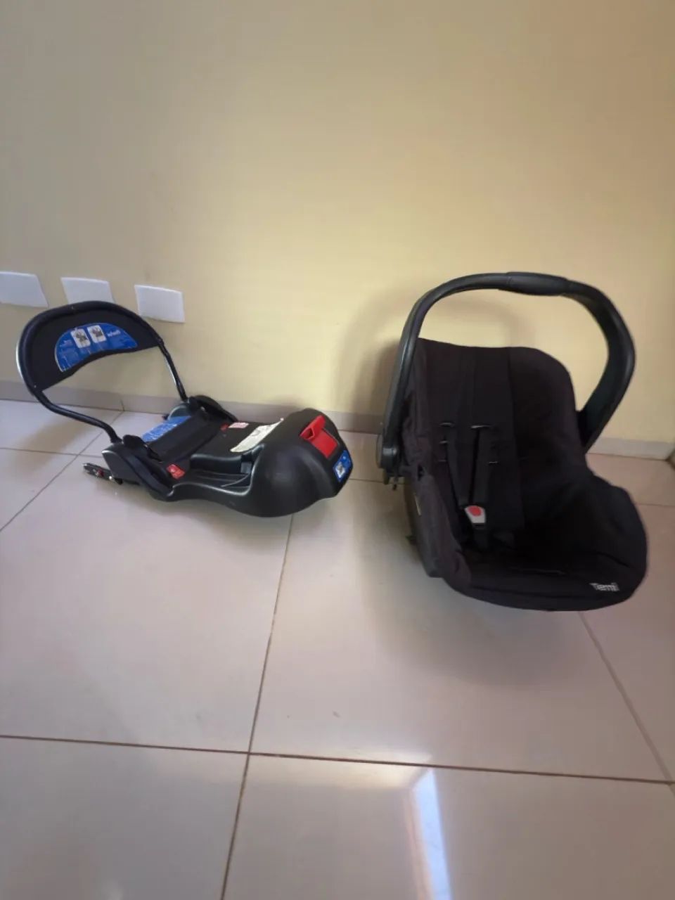 Bebê conforto + base isofix 