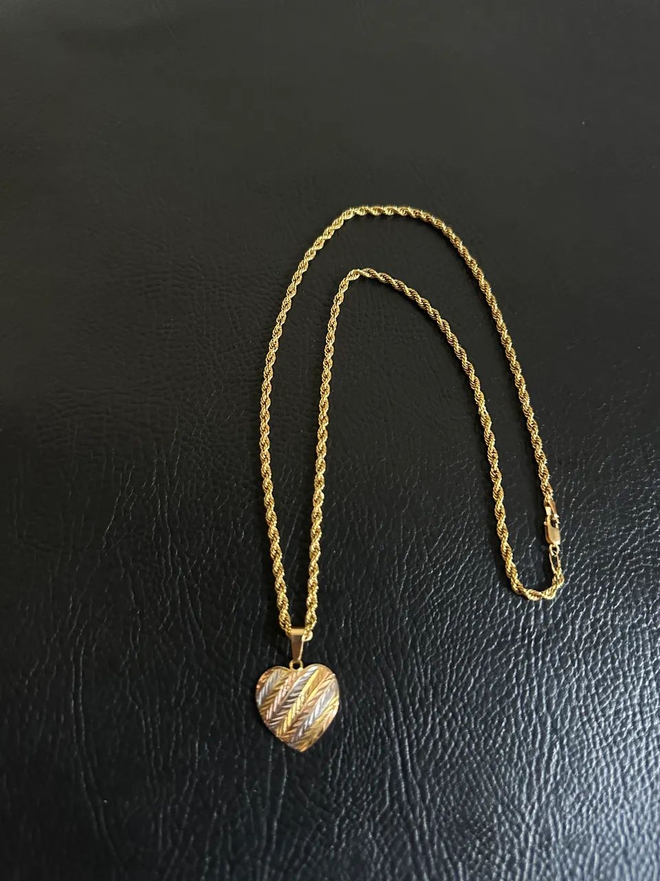 Colar de ouro 
