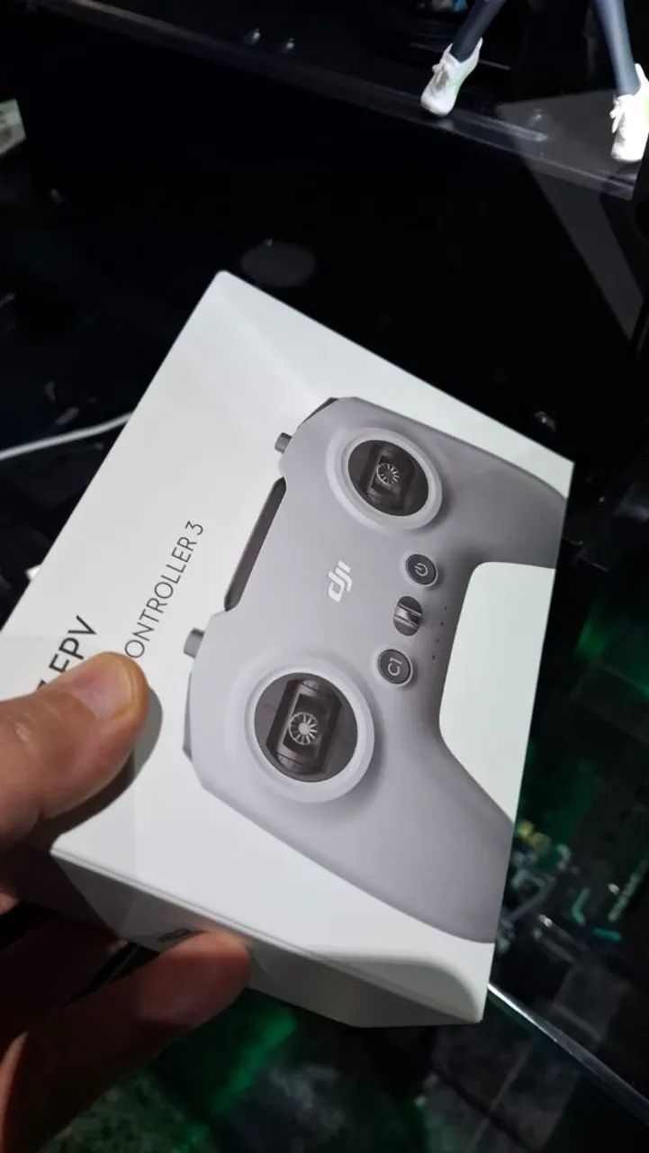 Dji controller 3 Lacrado