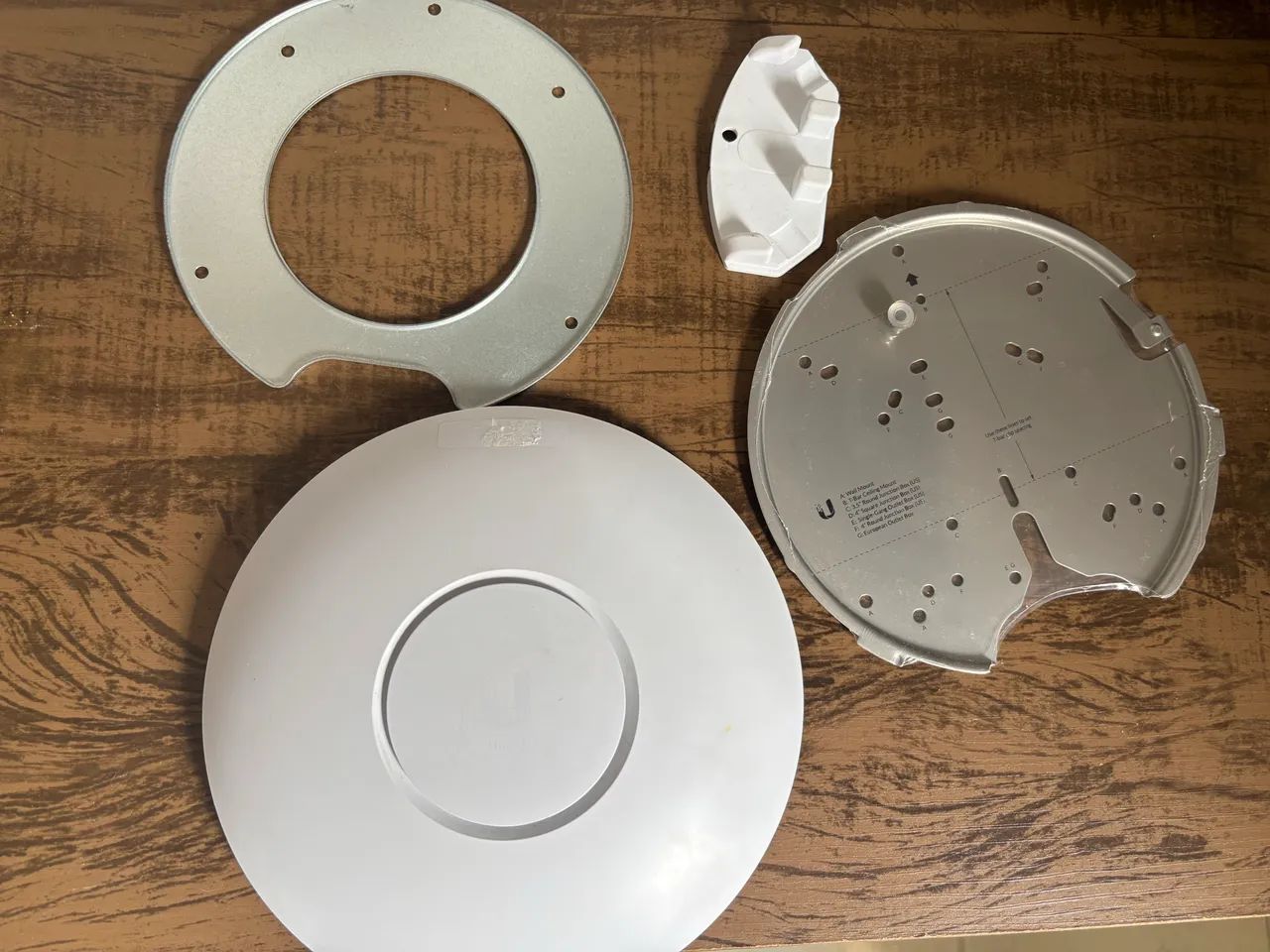Access Point Ubiquiti UniFi 6 Professional  - Foto 2