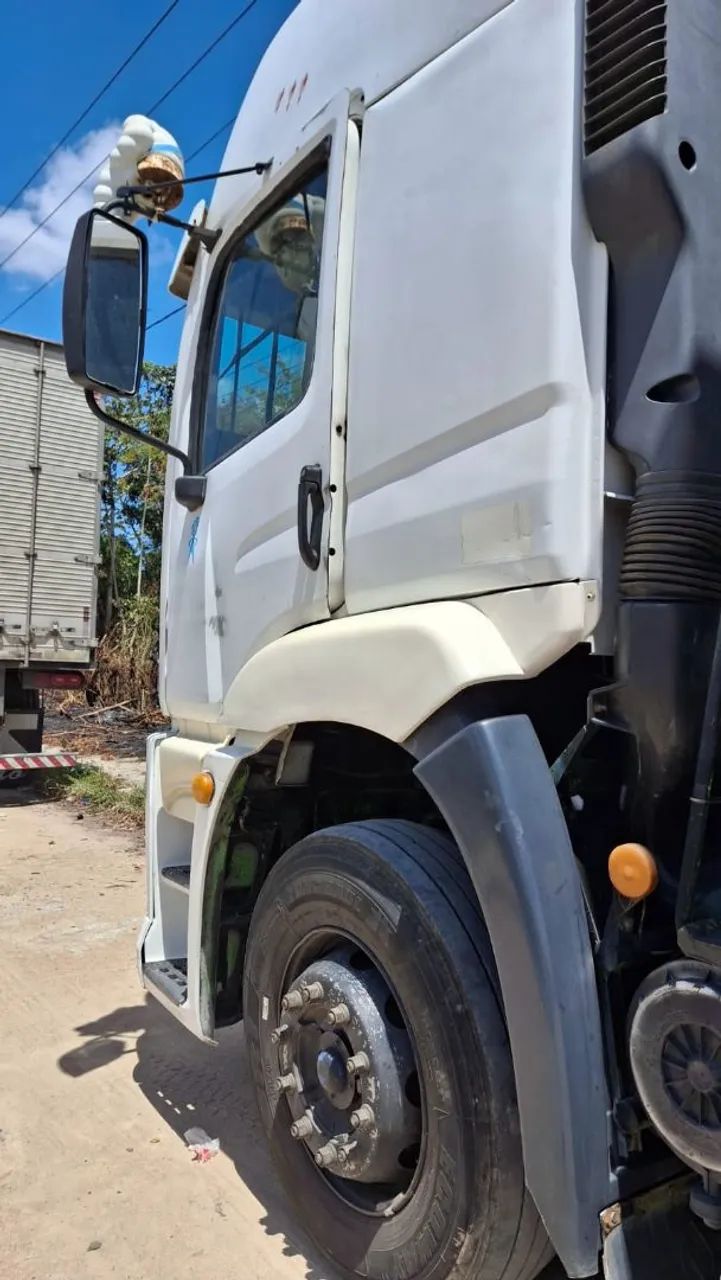 VENDO Volkswagen 19.320 claro tt, ano 2009/2010 em excelente estado PRONTO PARA TRABALHAR - Foto 4