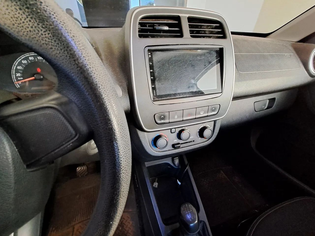 Renault Kwid Zen 1.0 Flex 12V 5P Mec. 2018 - Foto 4