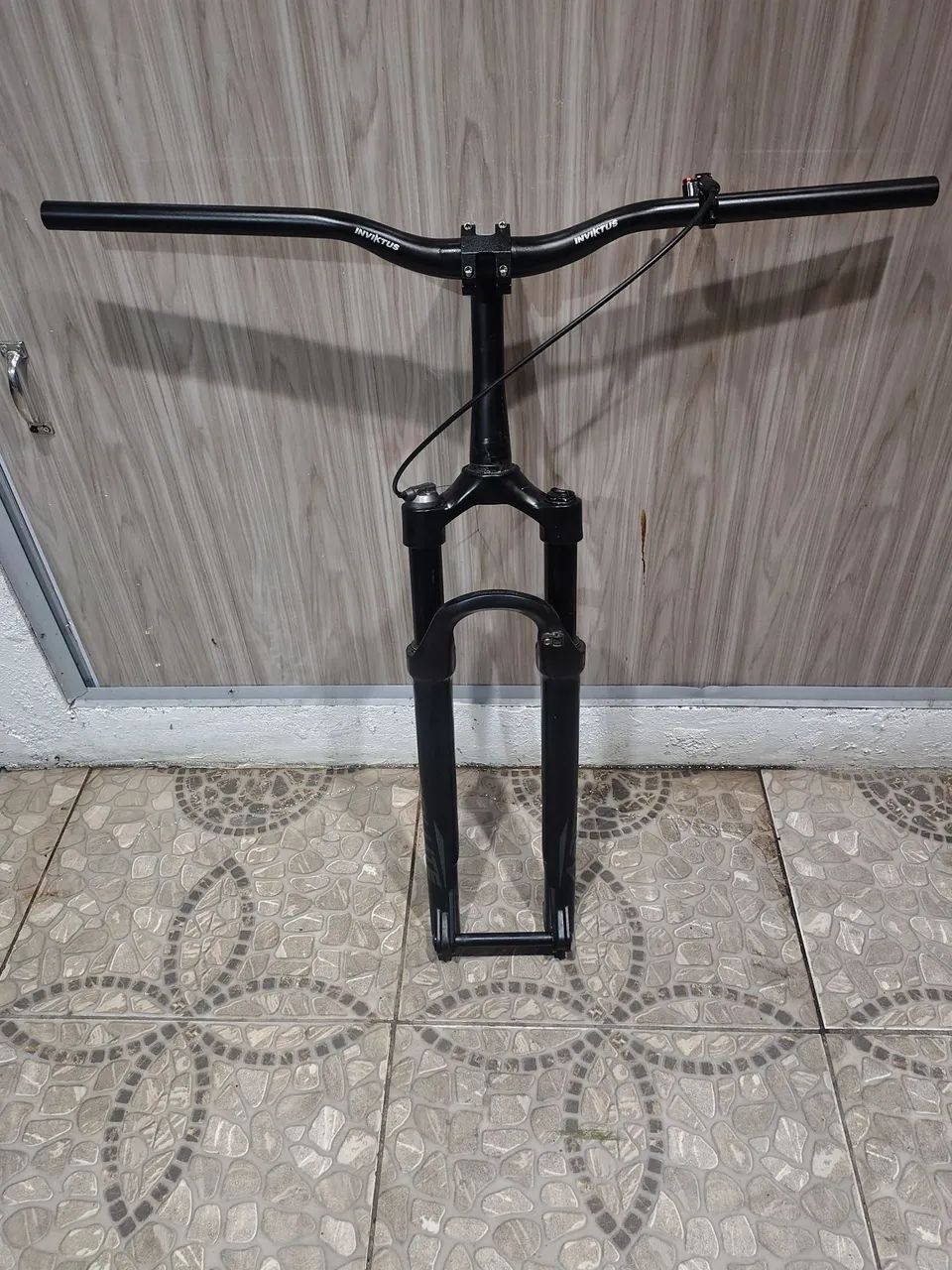 Vendo suspensão absolute prime + guidão e mesa - Foto 3