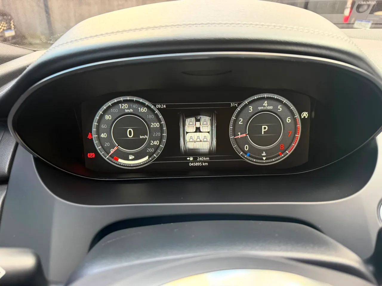 Jaguar E-Pace R-dynamic SE 2.0 AWD 300cv Aut. 2018 - Foto 4