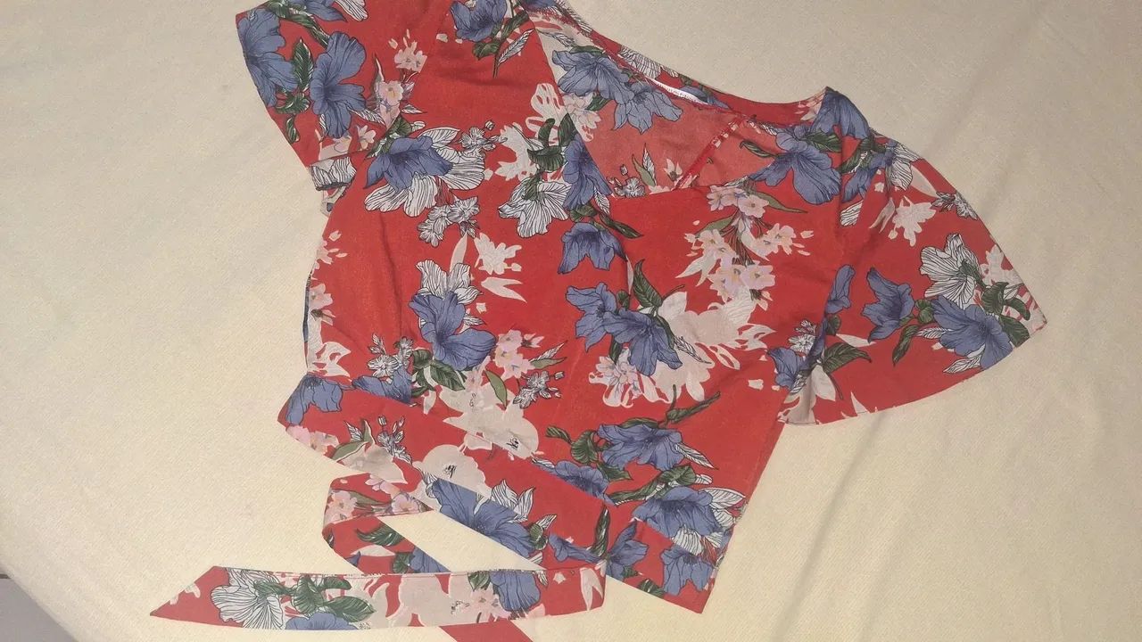 Blusa arrumada transpassada  - Foto 3