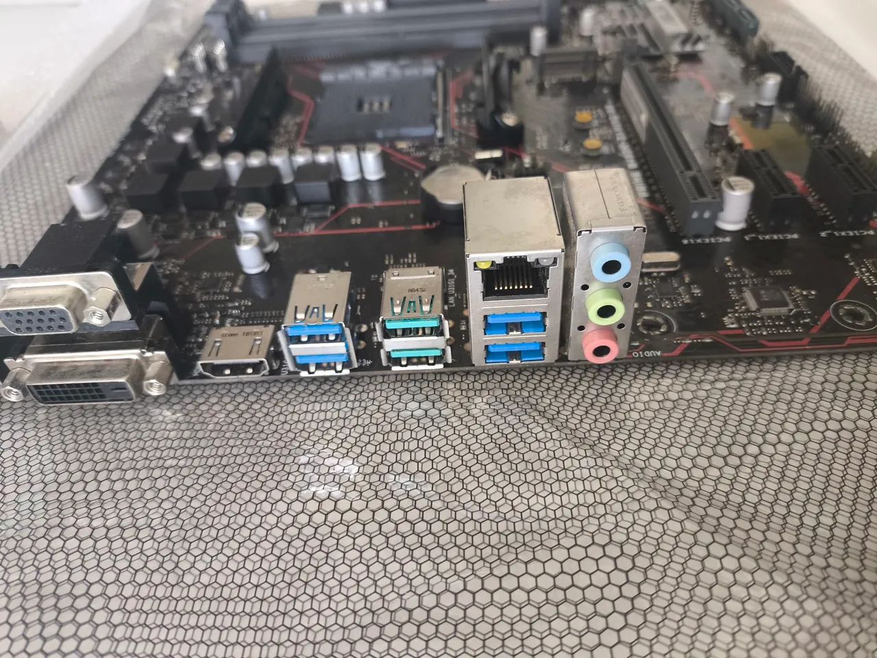 Placa B450M Gaming Asus (Semi Nova) - Foto 2
