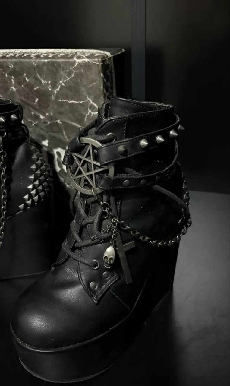 Bota gótica demonia poison original  - Foto 2