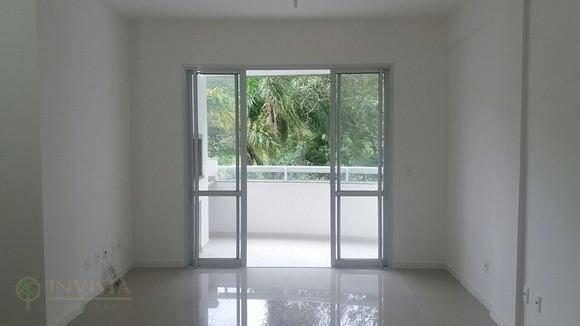Apartamento com 2 dormitórios, suite, vaga dupla de garagem. - Foto 2