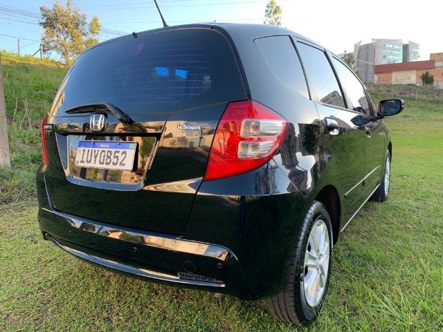 Honda Fit automático - Estado impecável - Foto 2