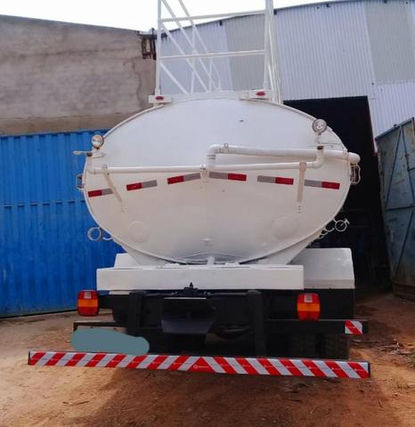 Ford cargo 2422 pipa - Foto 3