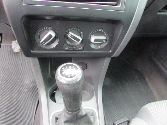 Vw fox trend 48x869 sem entrada 1.0 flex completo 2010 - Foto 9