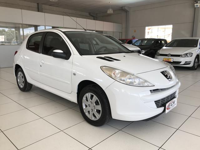 Peugeot 207 XR 1.4 Flex 2013 - Foto 3