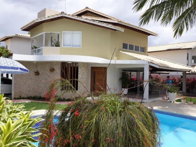 Casa para Venda em Camaçari, Guarajuba, 5 dormitórios, 4 suítes, 6 banheiros, 1 vaga