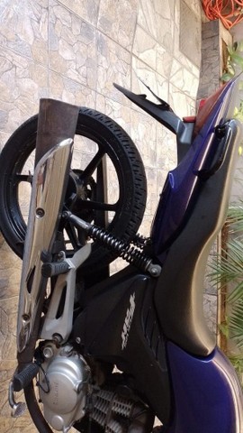 VENDO UMA TITAN CG 125 COM A ROUPA DA 150 MIX