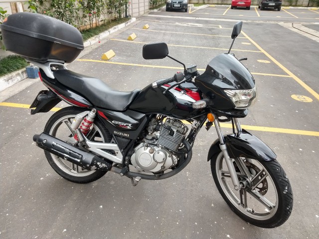 SUZUKI GSR 125S 2015