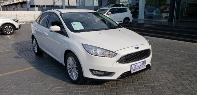 Ford FOCUS FASTBACK SE 2.0 16V P.SHIFT - SóCarrão