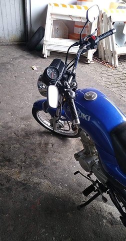 VENDO SCOOTER SUZUKI GS 120