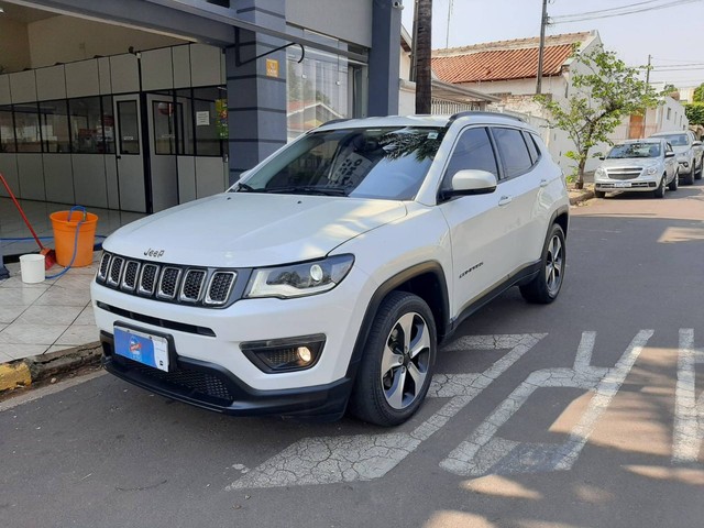 COMPASS 2018/2018 2.0 16V FLEX LONGITUDE AUTOMÁTICO