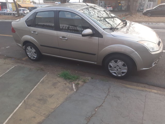 VENDO FIESTA 2009 COMPLETO, MUITO CONSERVADO!